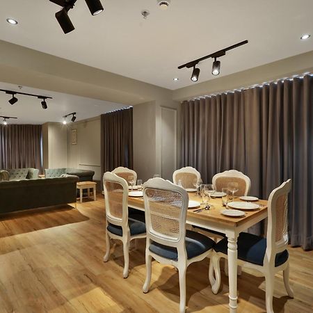 Sunday Hotel 바도다라 외부 사진